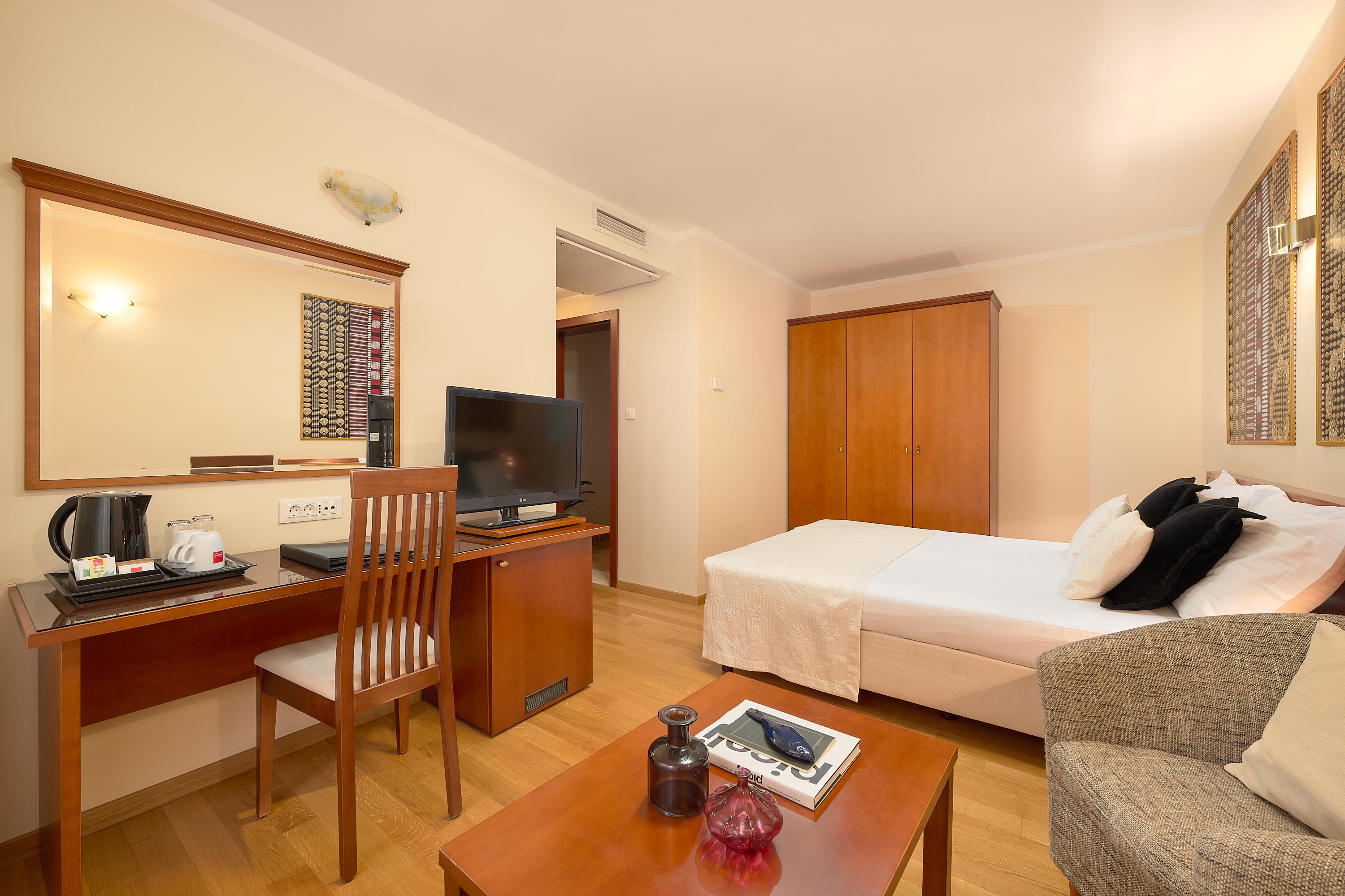 Hotel Villa Andrea Тучепи Экстерьер фото