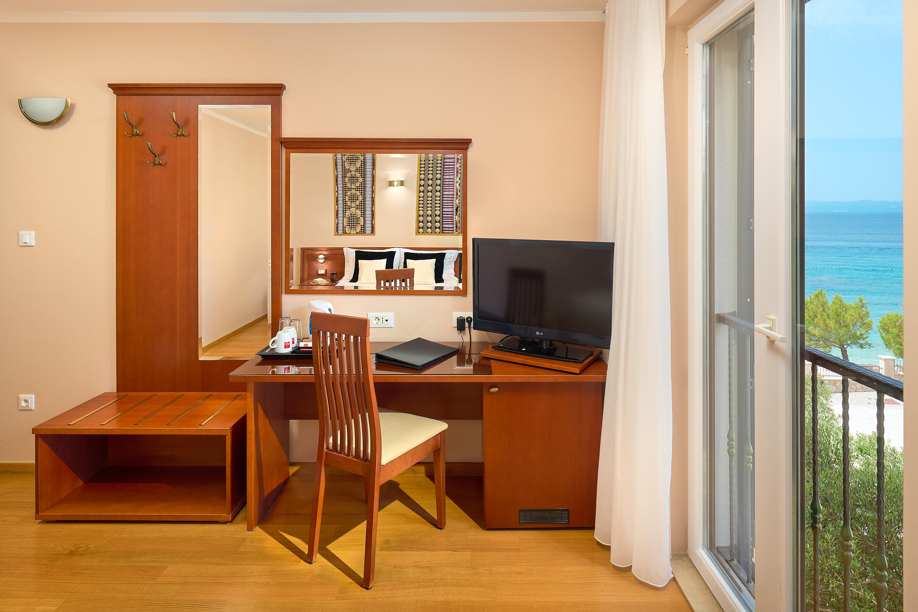 Hotel Villa Andrea Тучепи Экстерьер фото